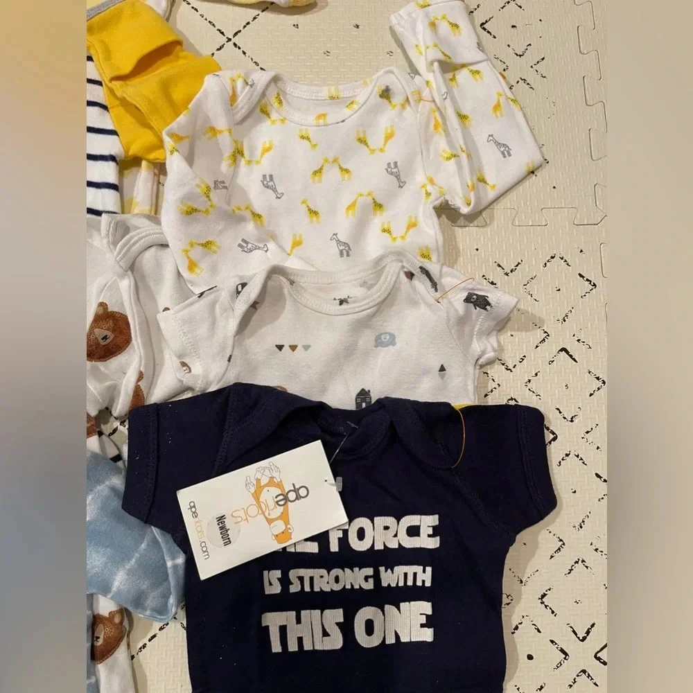 Baby‎ boy zip up pajamas and bodysuits bundle newborn size